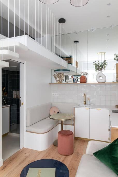 Bel Appartement D'Architecte Au Coeur De París Exterior foto